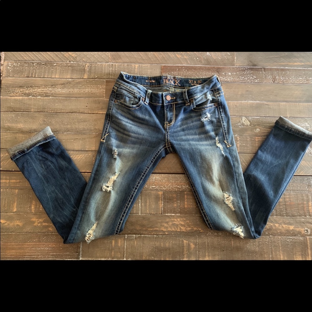 “Buckle Black” Cuffed Straight Jean- Size 27 EUC